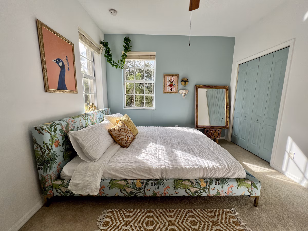 Aviary Bedroom Seating Area