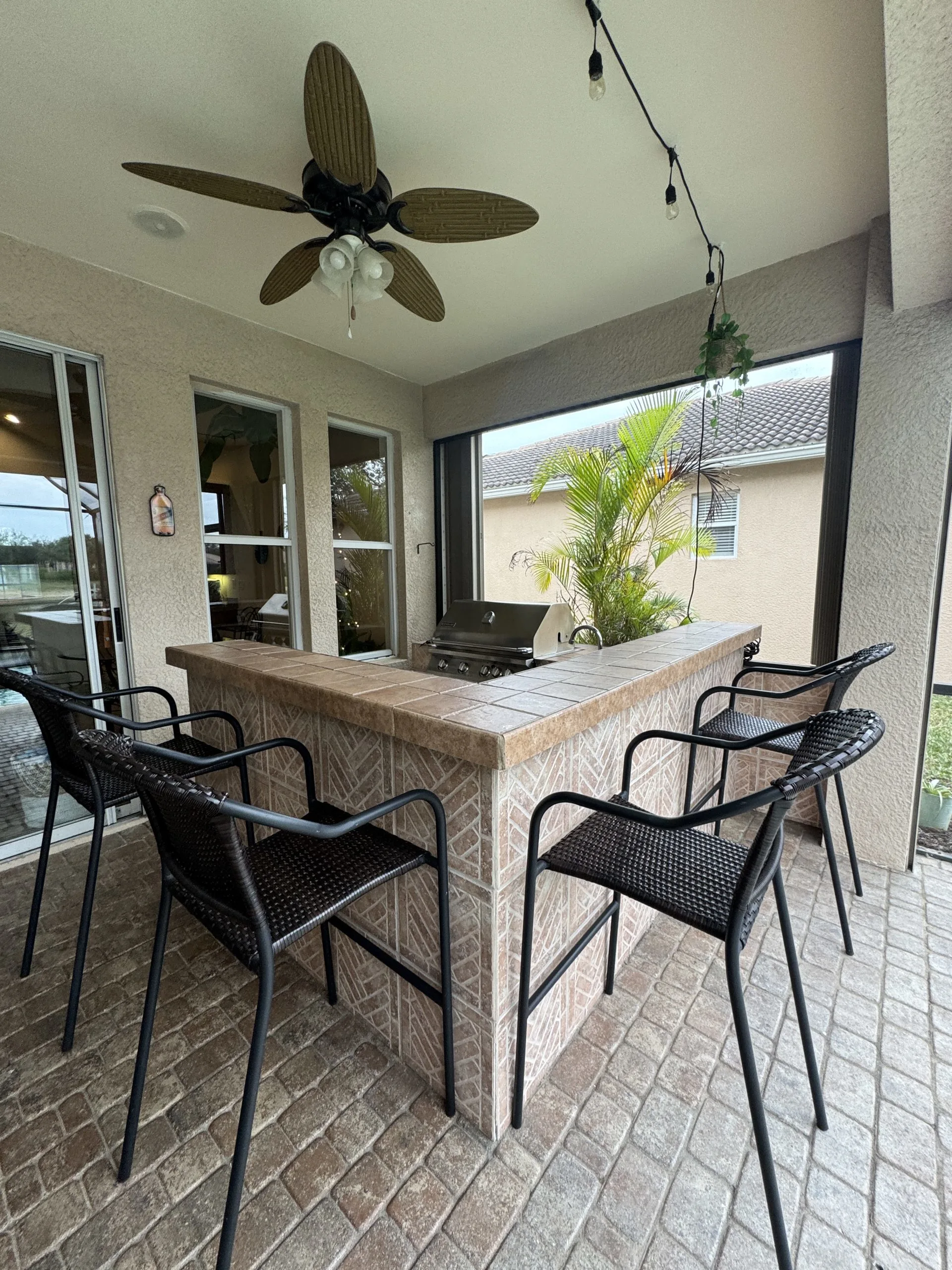 BBQ Bar with Seating