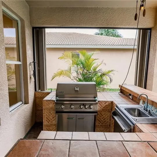 Outdoor BBQ Grill
