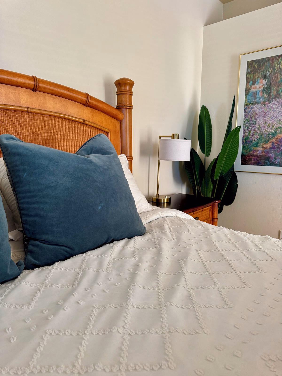 Primary Suite Bed Detail